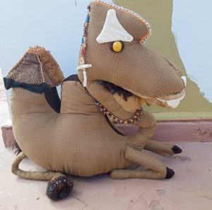 CHUTÉCOLO Fabricdoll - Chameau